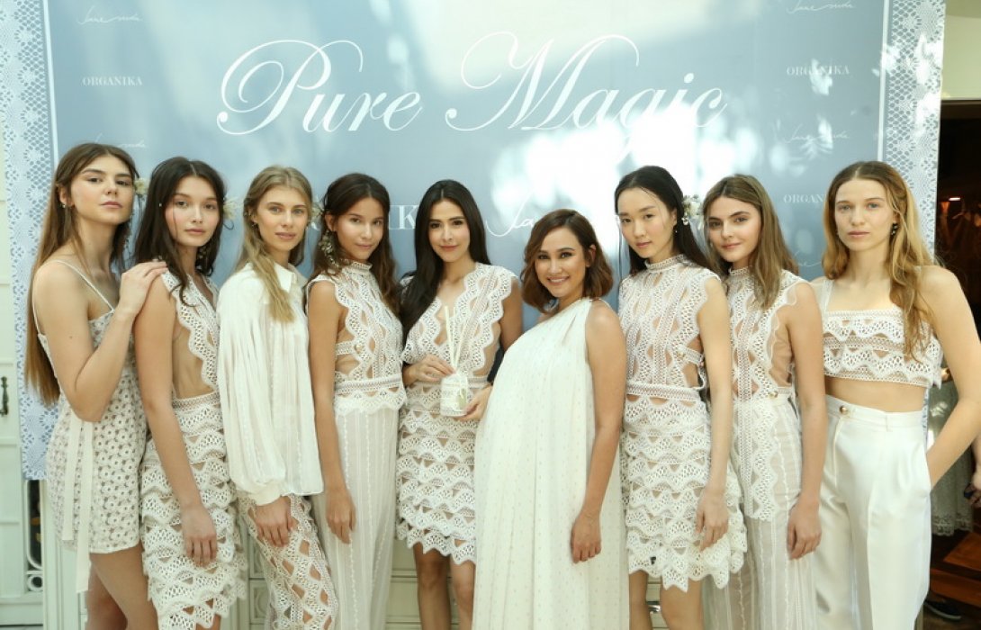 “Pure Magic” คอลเลกชั่น  แฟชั่นความงามหญิงยุคใหม่ 2017