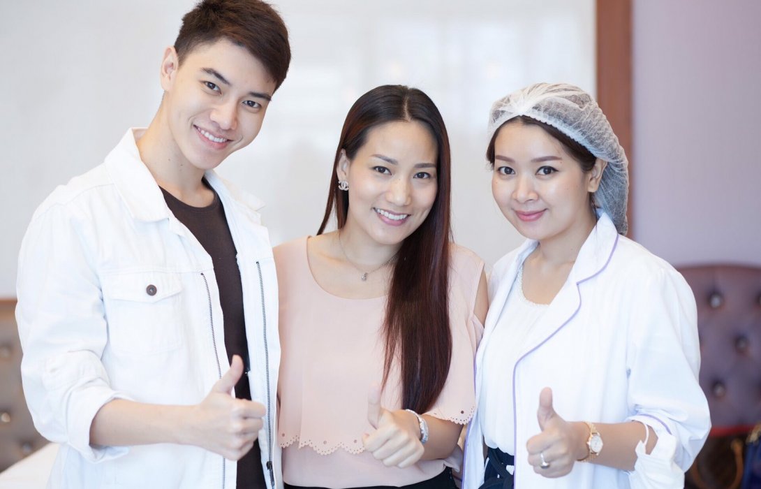 “ดี้ ธัญพร” โชว์เทคนิค สักคิ้ว 6 มิติ สวยเริ่ด เสริมมงกุฏของใบหน้า      