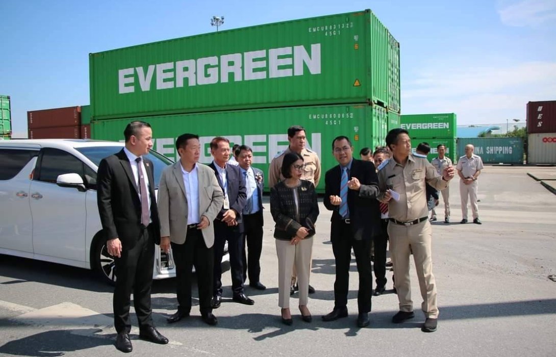 คมนาคม รุดตรวจงานท่าเรือแหลมฉบัง​ รับฟังความคืบหน้าโครงการสำคัญ​ช่วยขับเคลื่อนเศรษฐกิจไทย