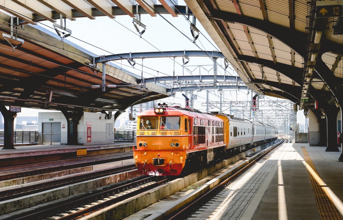 รถไฟฯ พร้อมดูแลผู้โดยสารในช่วงเทศกาลปีใหม่ เน้นความปลอดภัย ลุยเพิ่มขบวนรถพิเศษ 12 ขบวน ยันไม่มีผู้โดยสารตกค้าง