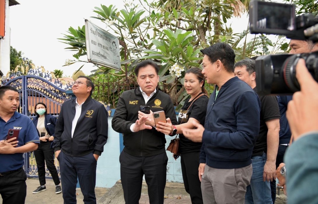 'สุรพงษ์' สั่ง NBM รับผิดชอบความเสียหายจากรางจ่ายไฟสายสีชมพูเต็มที่ คาดเปิดให้บริการปกติพรุ่งนี้