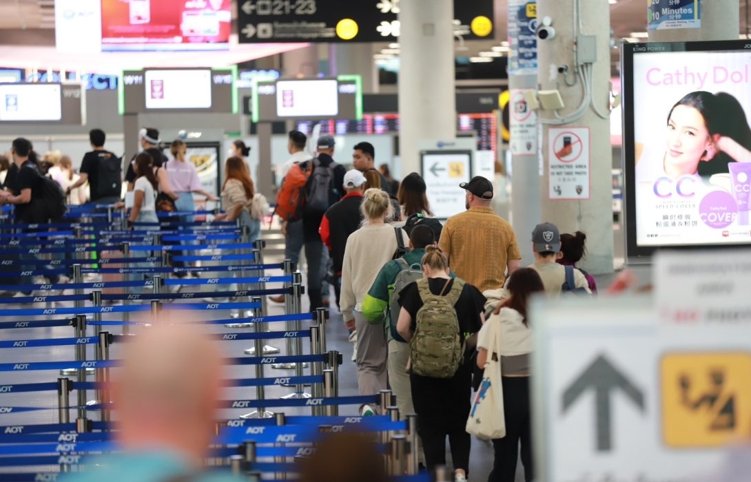 “สุริยะ” สั่ง ทอท. จัดเต็มต้อนรับตรุษจีน คาดนักท่องเที่ยวจีนทะลักเพิ่มขึ้น 200% 