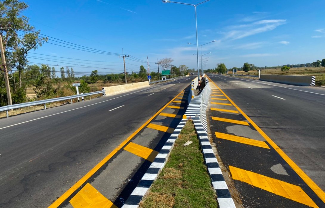 วิ่งฉิว! กรมทางหลวง ขยาย ทล.2208 สาย บ.โคกขมิ้น – บ.ระกา จ.บุรีรัมย์  4 ช่องจราจรตลอดสายแล้วเสร็จ