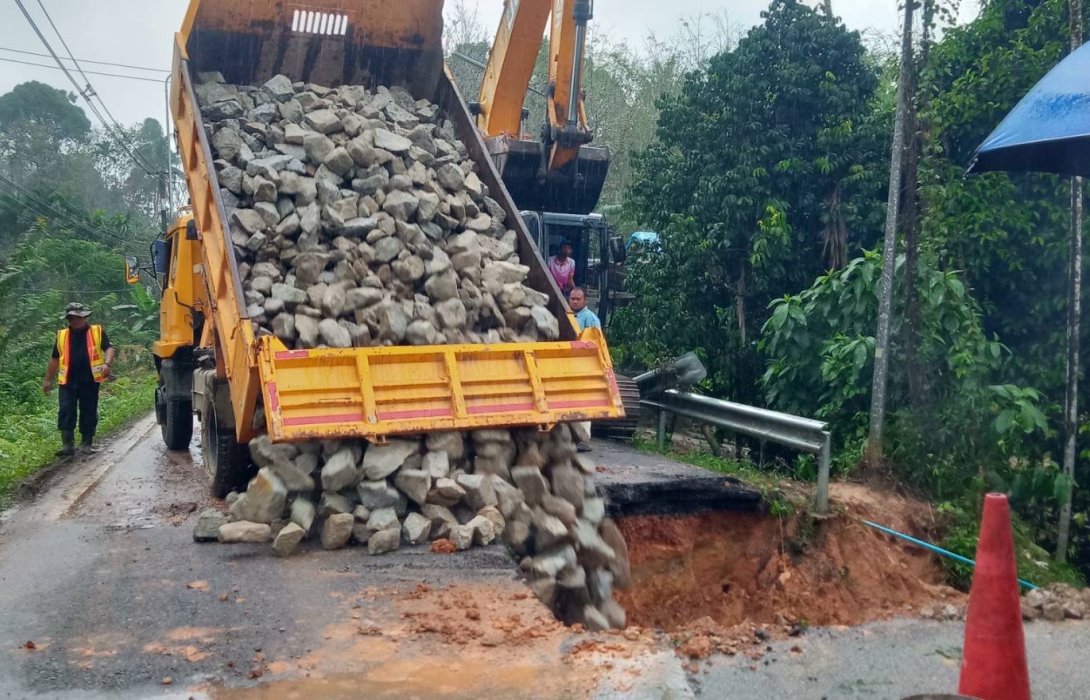 “สุริยะ” สั่ง “ทล. - ทช.” ติดตามสถานการณ์พายุฤดูร้อนทั่วไทย