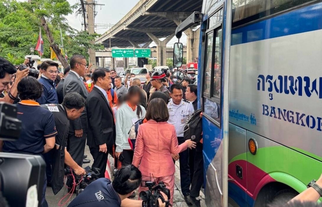 บขส. จัดรถโดยสาร 3 คัน อำนวยความสะดวก นำนักเรียนและครู ที่ประสบอุบัติเหตุรถบัสทัศนศึกษา บนถนนวิภาวดีรังสิต เดินทางกลับบ้าน ที่ จ.อุทัยธานี