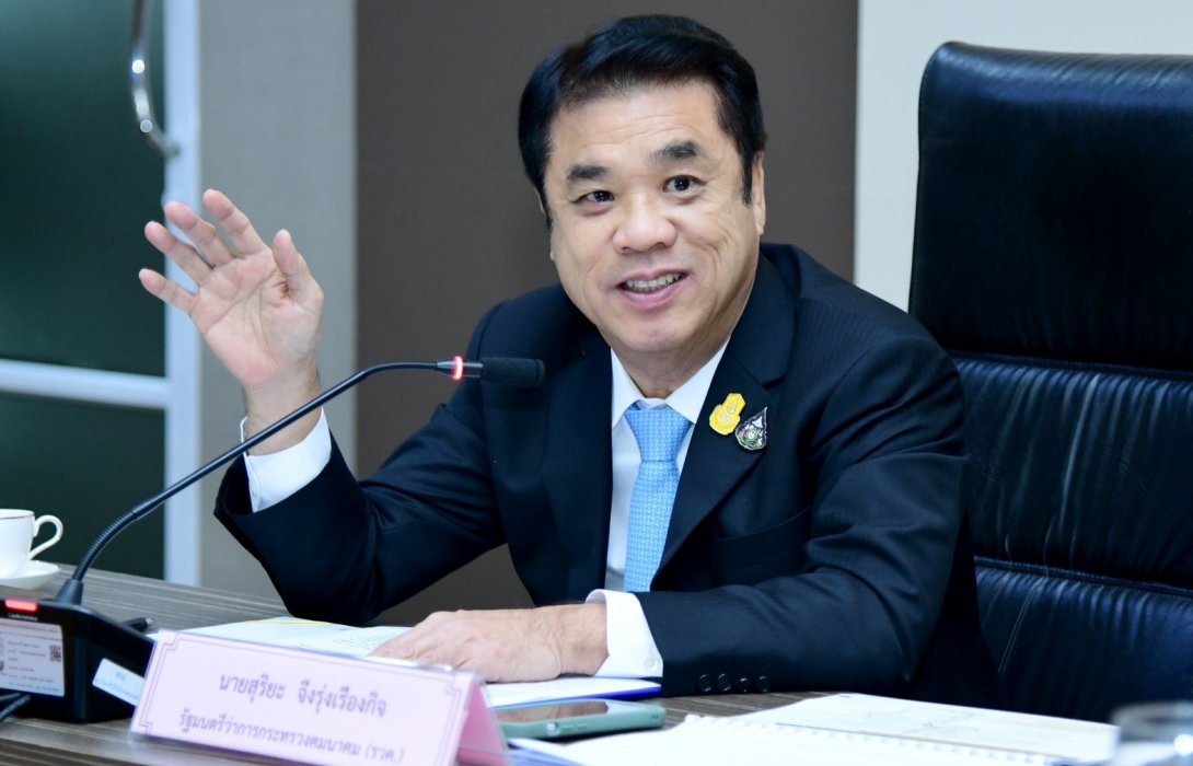 “สุริยะ” ระดมทุกหน่วยงานอำนวยความสะดวก - ปลอดภัย รองรับการเดินทางของพี่น้องประชาชนช่วงเทศกาลสงกรานต์ 2568