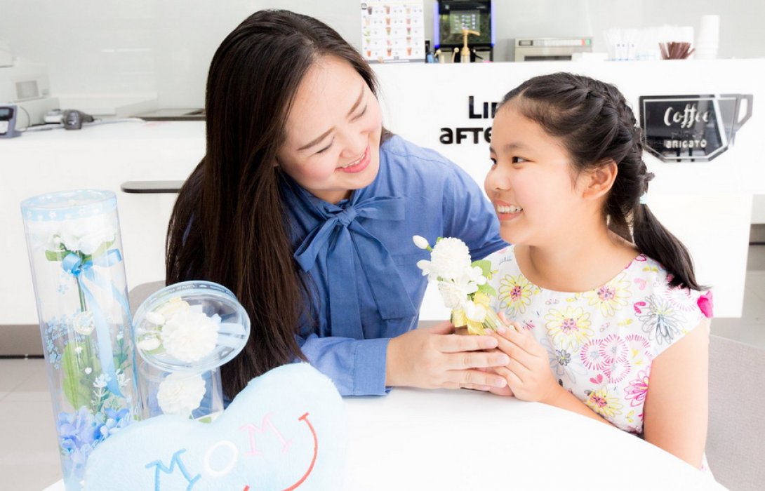  “แฟมิลี่มาร์ท” จัด ชุดของขวัญเพื่อสุขภาพแทนใจบอกรักแม่ 