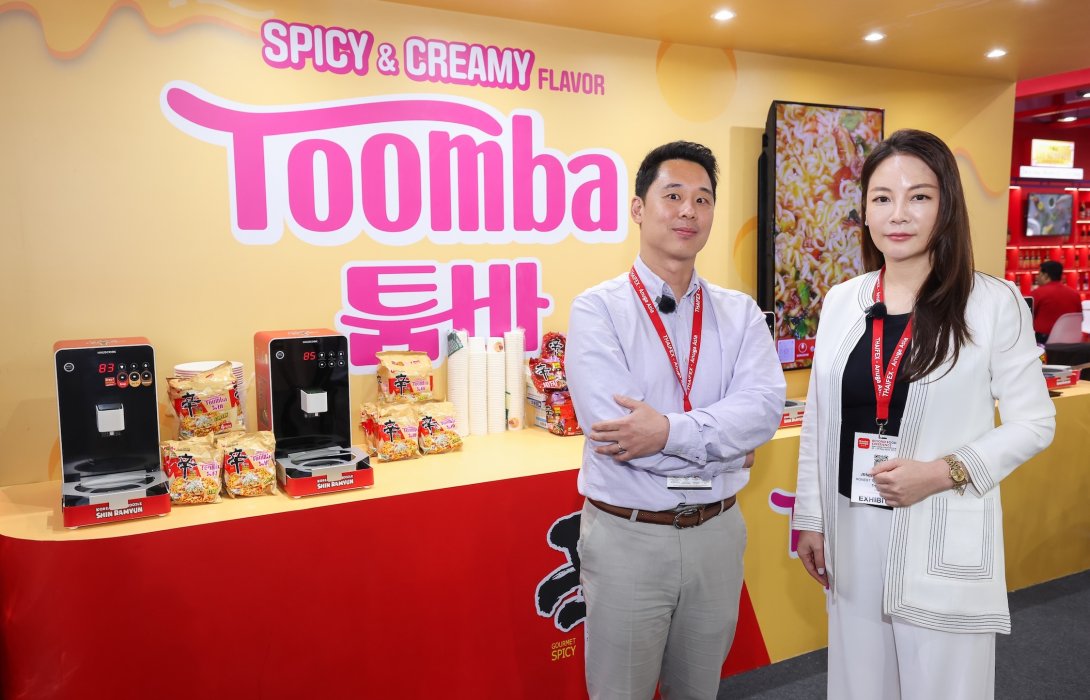 “นงชิม” แบรนด์บะหมี่กึ่งสำเร็จรูปพรีเมียมสัญชาติเกาหลี เปิดตัวรสชาติใหม่ 'ชินรามยอน ทูมบ้า' เขย่าตลาดบะหมี่กึ่งสำเร็จรูปในไทยมูลค่า 2 หมื่นล้านบาท 