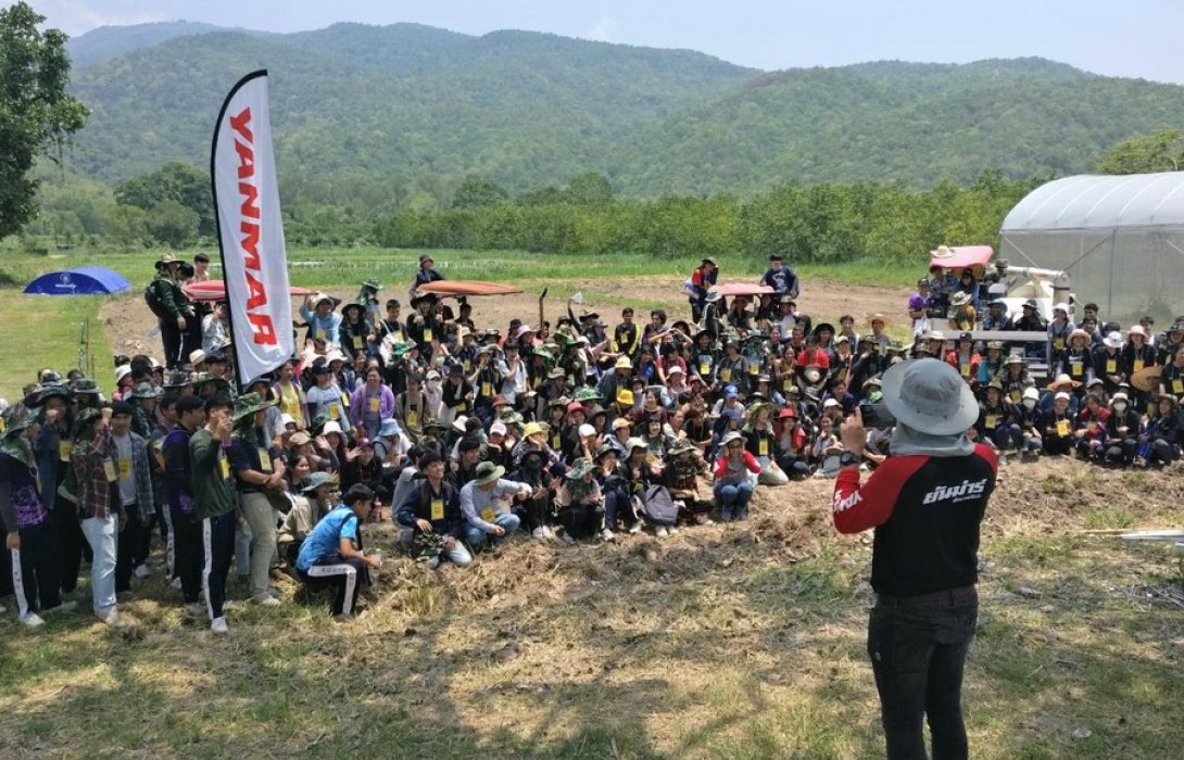 ติวนักศึกษาใช้เครื่องจักรกลการเกษตร ... พัฒนาศักยภาพของบุคลากรคนรุ่นใหม่ 