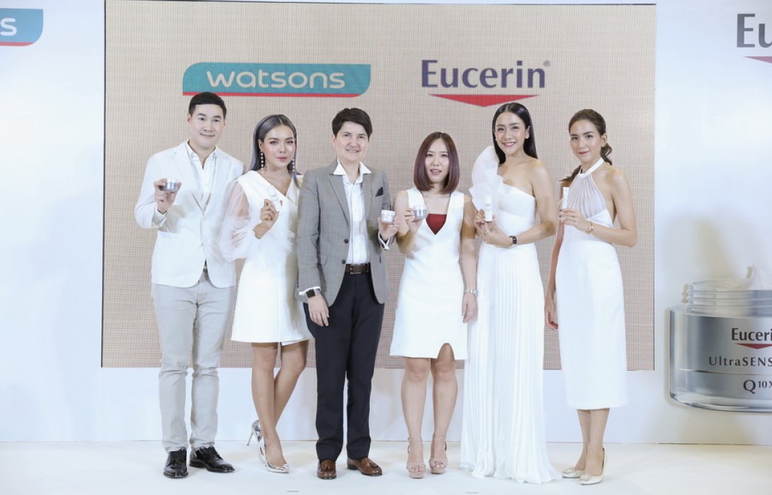 เปิดตัว  :  