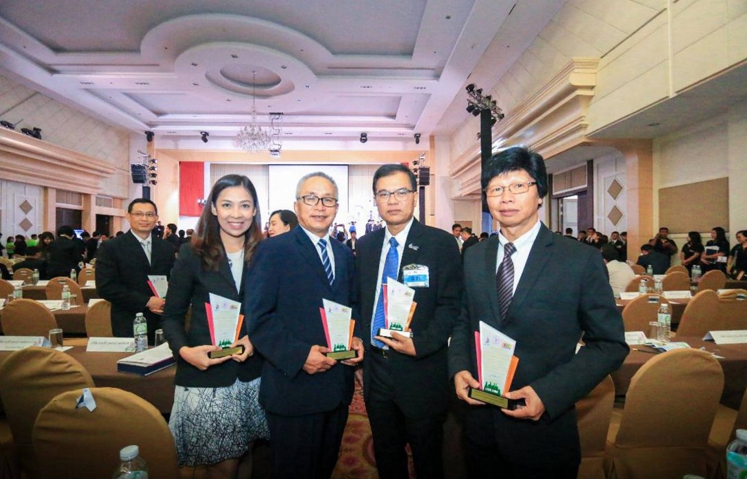 รับรางวัล CSR 