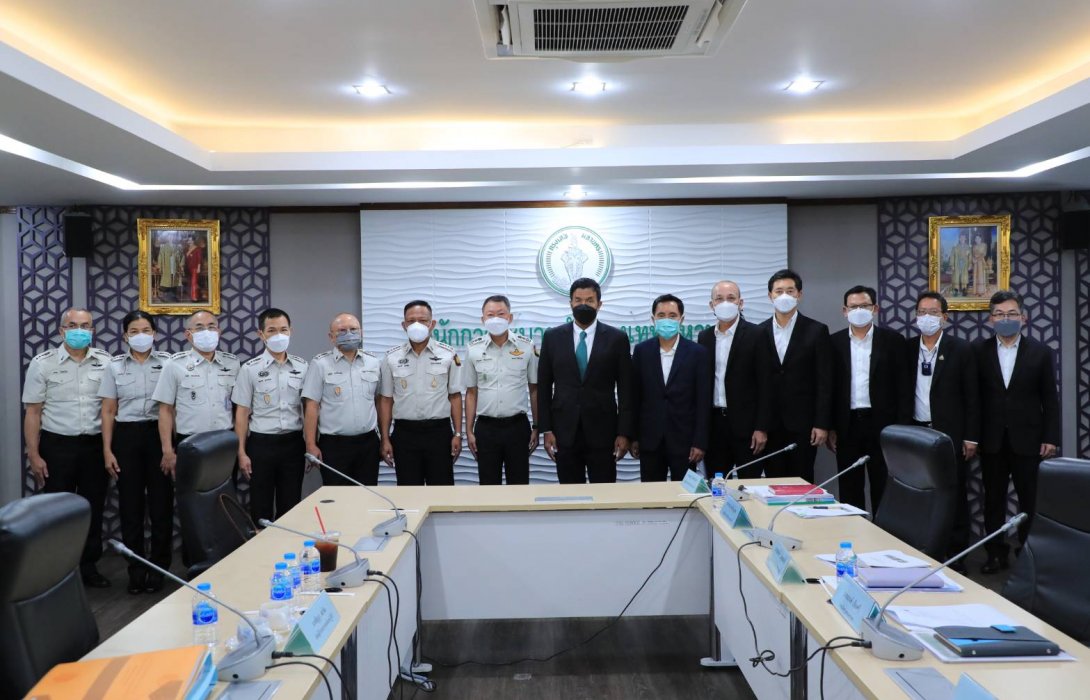 อธิบดีกรมราชทัณฑ์ จับมือ ผู้ว่าฯ กทม. ลุยลอกท่อระบายน้ำ