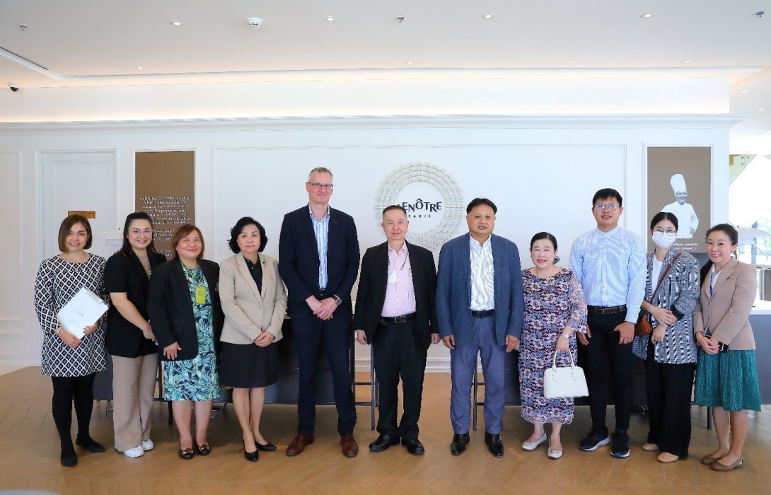 เลอโนท เปิดบ้านต้อนรับคณะผู้บริหารสถาบันการจัดการปัญญาภิวัตน์  