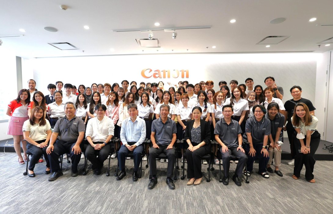 แคนนอน เปิดบ้านต้อนรับคณะนิสิตและอาจารย์จากคณะวิทยาศาสตร์ จุฬาฯ เพื่อเรียนรู้เทคโนโลยีแคนนอนอย่างใกล้ชิด