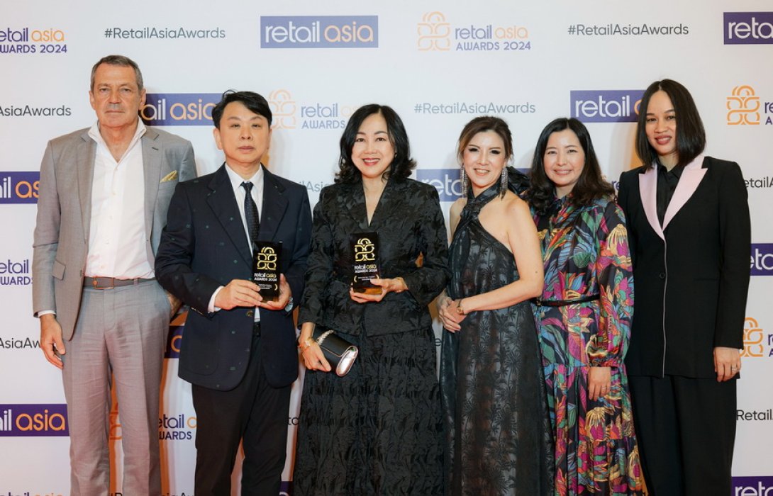 “วัลยา จิราธิวัฒน์” CEO ไทยคนแรกคว้า ‘CEO of the Year’ ย้ำวิสัยทัศน์ผู้นำบนเวทีโลก พร้อม centralwOrld ที่สุดศูนย์การค้าแห่งปี! กับรางวัล ‘Mall of the Year’ รวมคว้า 3 รางวัลยิ่งใหญ่จาก Retail Asia Awards 2024
