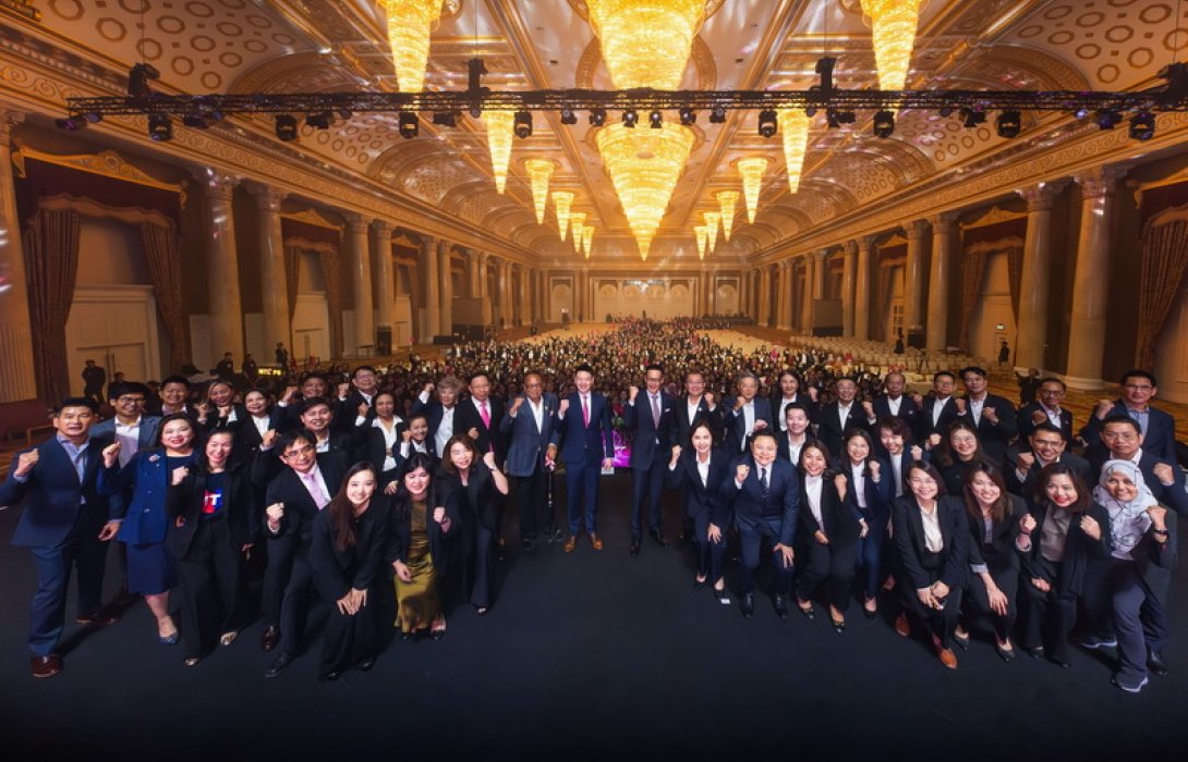 เมืองไทยประกันชีวิต จัดงาน “KICK OFF 2025” บานเย็น...บานสะพรั่งทั่วประเทศ รวมพลังตัวแทนทั่วประเทศอย่างยิ่งใหญ่