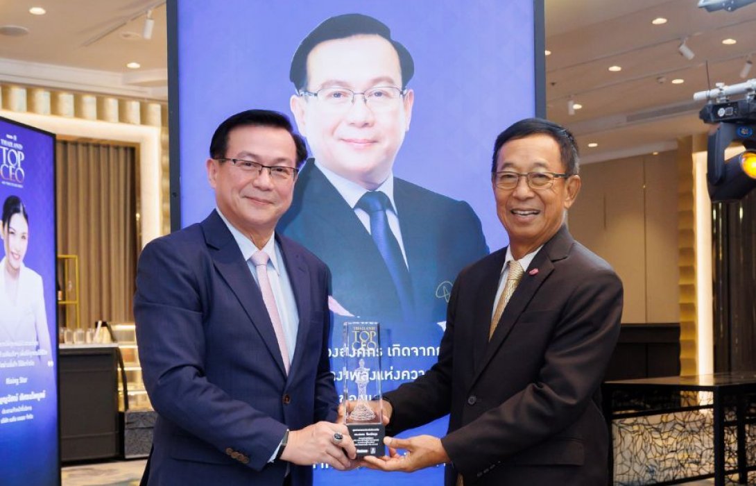 ดร.สมพร สืบถวิลกุล คว้ารางวัล “THAILAND TOP CEO OF THE YEAR 2025” ประเภทอุตสาหกรรมประกันวินาศภัย