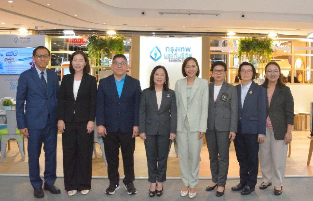 กรุงเทพประกันชีวิต เดินหน้ายกระดับคุณภาพชีวิต พร้อมด้วยผลิตภัณฑ์ที่หลากหลายครบทุกความต้องการ ร่วมงานประกันชีวิตแห่งชาติ ครั้งที่ 24 ภายใต้แนวคิด “กรุงเทพประกันชีวิต ใส่ใจในทุกเป้าหมายชีวิต”