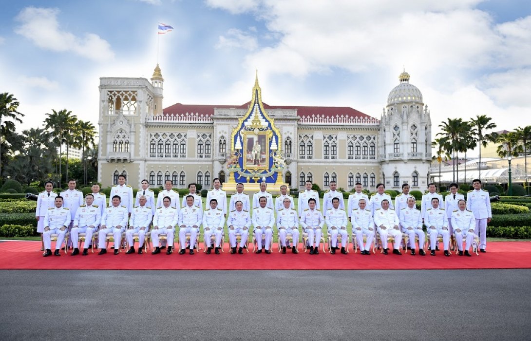 รัฐบาล‘ชุดสูทลายพราง’..  ‘ต้นทุน’ไม่มากแค่‘ปริ่มน้ำ’