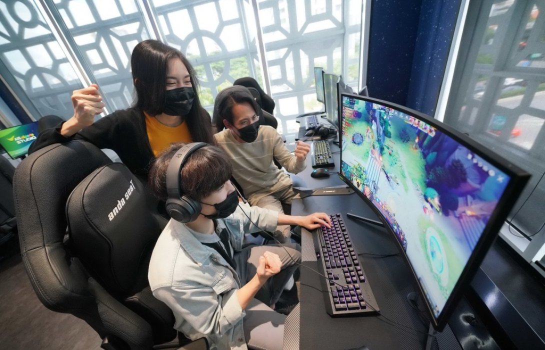 AIS 5G ติดปีกอุตสาหกรรมอีสปอร์ต เปิดตัว AIS eSports STUDIO  คอมมูนิตี้ฮับอีสปอร์ตแรกในอาเซียน 