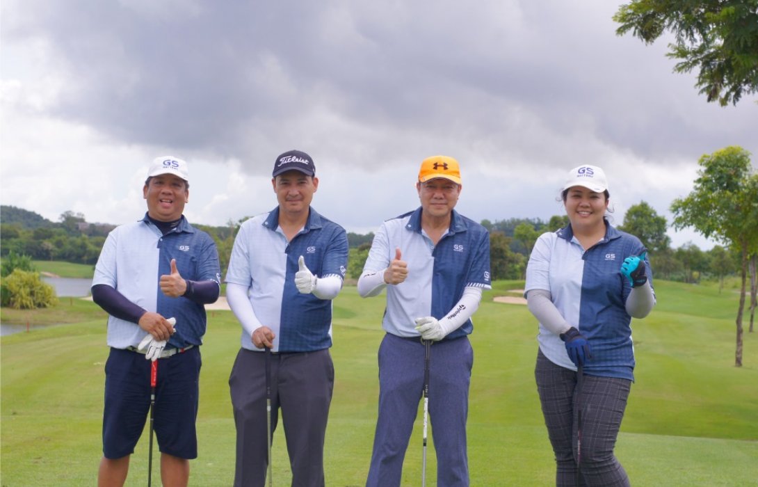 ยีเอส แบตพลังอึด จัดก๊วนกระชับมิตรกับ“กิจกรรมการแข่งขันกอล์ฟในงาน Golf Invitational 2020”