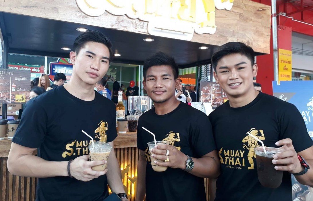 ‘บิ๊กหมาน’สมาน บุญยอ เปิดกาแฟ‘ส.มวยไทย’เซ็น‘3 ยอดมวย’เป็นพรีเซ็นเตอร์