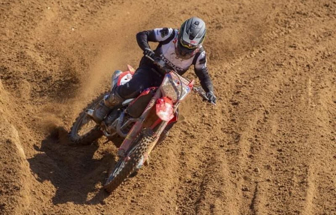 “ไกจ์เซอร์” พา Honda CRF450RW ผงาดแชมป์ MXGP สนาม 3
