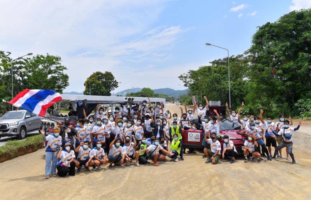 วิ่งธงธงชาติไทย ทะลุ 3,000 กม. ในวันที่ 40 ส่งกำลังใจให้ทัพนักกีฬาไทยสู้ศึกโอลิมปิก  