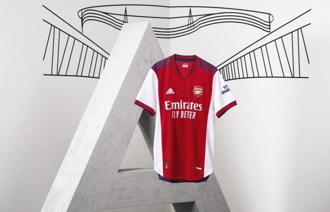 อาดิดาส เผยโฉมเสื้อแข่งขันเหย้าของอาร์เซนอล ประจำฤดูกาล 2021/22