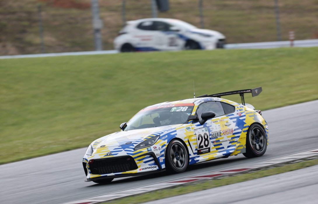 โตโยต้า  เชิญร่วมชมสัมผัสสุดยอดการแข่งขัน Endurance 24 ชั่วโมงกับการแข่ง“ENEOS Super Taikyu Series 2022”จากศญี่ปุ่น