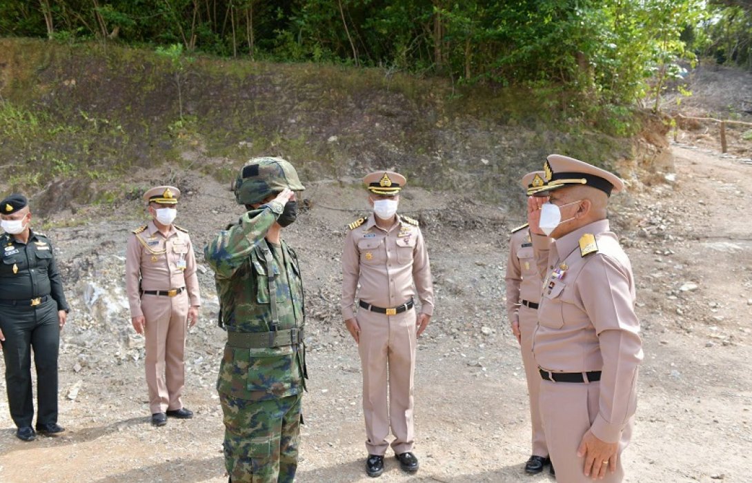 ผบ.ทร.เยี่ยมขอบคุณกำลังพลหน่วยในพื้นที่ภาคใต้