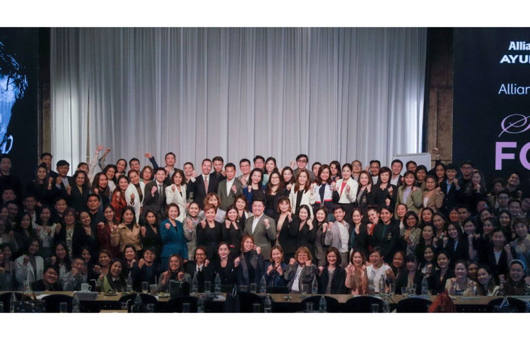 อลิอันซ์ อยุธยา เปิดบ้าน ต้อนรับ ซานโดร โฟร์เต้ จัดเทรนนิ่งสุดเอ็กซคลูซีฟ แนะเทคนิคสู่ความสำเร็จ ติดอาวุธให้ผู้บริหารตัวแทน เดินหน้าพิชิตทุกเป้าหมาย