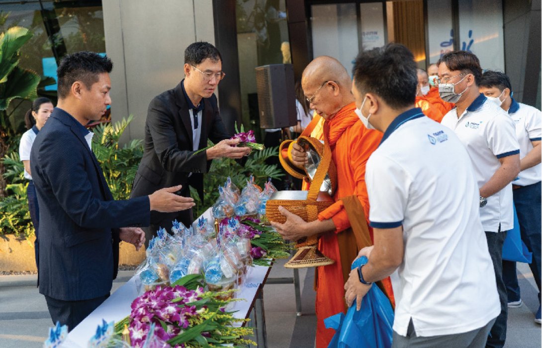 กรุงเทพประกันชีวิต จัดพิธีบำเพ็ญกุศล 100 วันอุทิศถวายแด่สมเด็จพระนางเจ้าสิริกิติ์ พระบรมราชินีนาถ พระบรมราชชนนีพันปีหลวง น้อมรำลึกในพระมหากรุณาธิคุณ