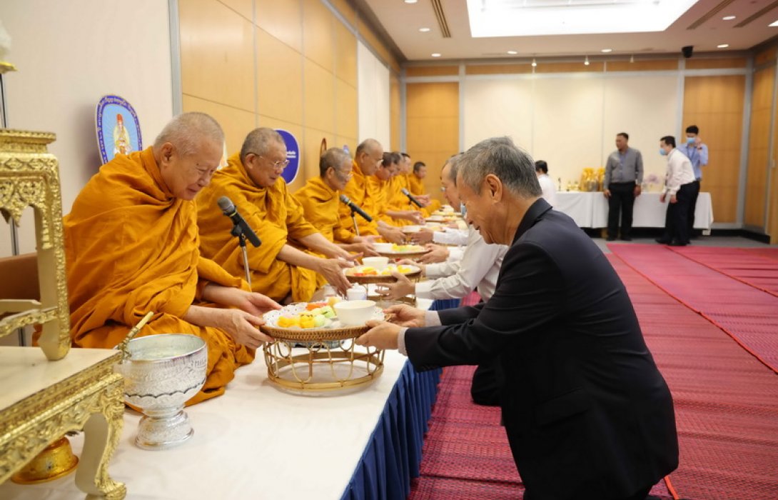 กรุงเทพประกันภัยทำบุญครบรอบ 73 ปี 