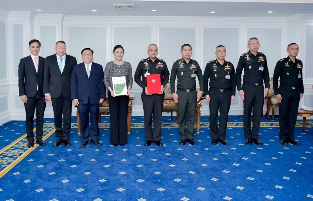 อาคเนย์ประกันชีวิต ได้รับความไว้วางใจจากหน่วยบัญชาการทหารพัฒนา ส่งมอบกรมธรรม์ประกันชีวิตคุ้มครองสินเชื่อ เพื่อสมาชิกสหกรณ์ออมทรัพย์