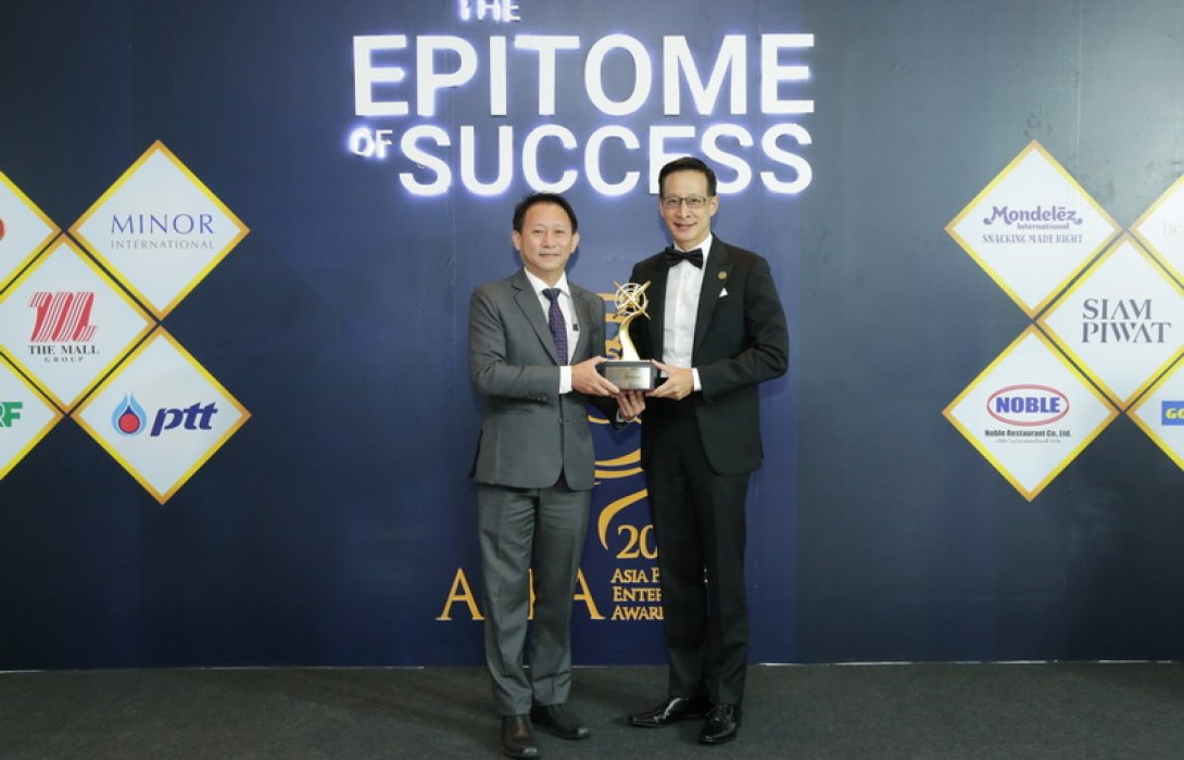 “สาระ ล่ำซำ” คว้ารางวัลสุดยอดผู้บริหารองค์กรระดับสากล “Master Entrepreneur Category” ต่อเนื่องเป็นปีที่ 2 พร้อมอีก 2 รางวัลใหญ่ “Corporate Excellence Category และ Inspirational Brand Category” จาก Asia Pacific Enterprise Awards (APEA) Thailand 2022