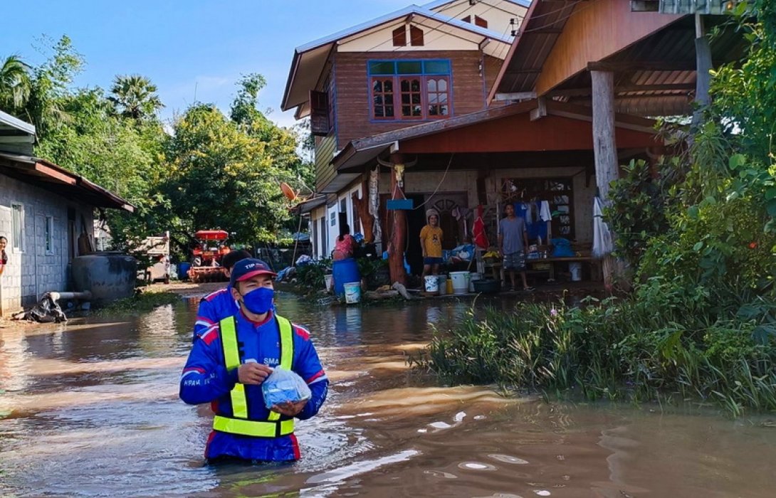 ทิพยประกันภัย ลงพื้นช่วยเหลือผู้ประสบภัยน้ำท่วม จ.อุบลราชธานี