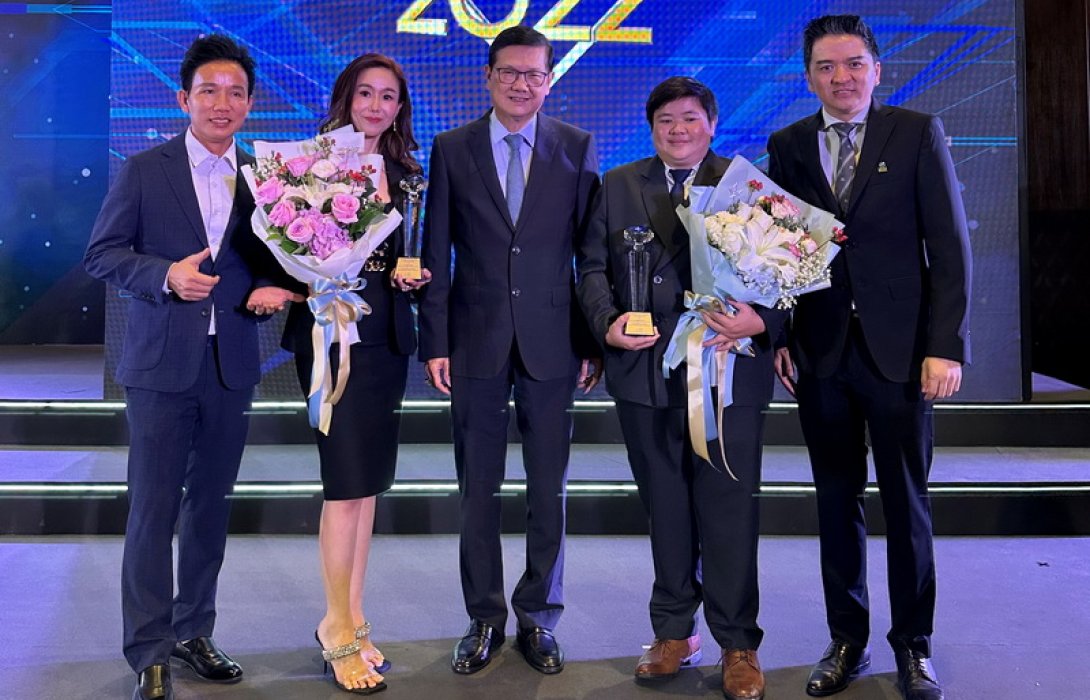 3 ตัวแทนโตเกียวมารีน รับรางวัลตัวแทนคุณภาพดีเด่น 2022