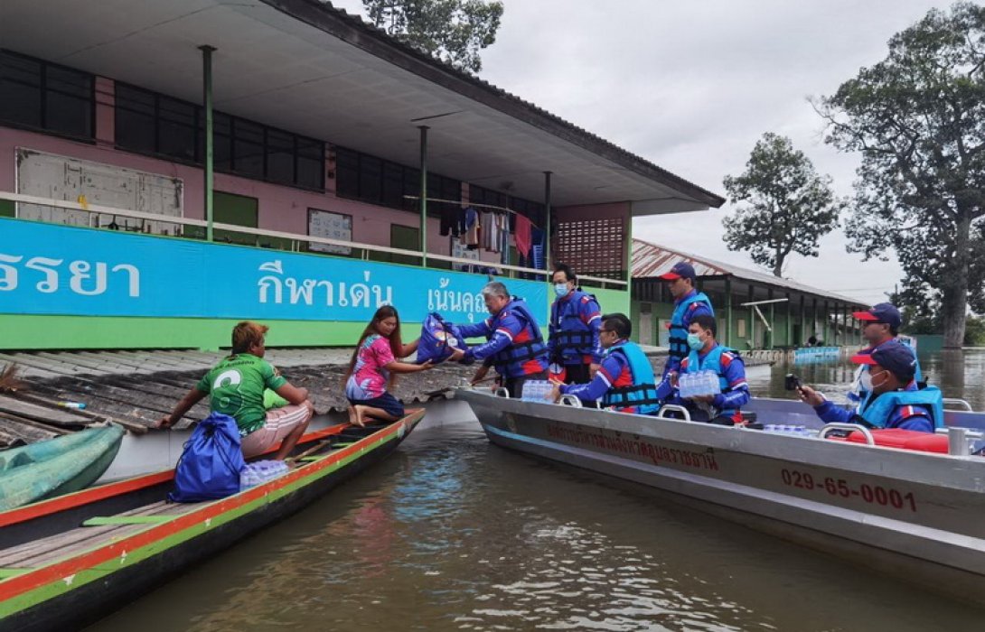 ทิพยประกันภัย จัดทีมลงพื้นช่วยเหลือผู้ประสบภัยน้ำท่วม จ.อุบลราชธานี อย่างต่อเนื่อง