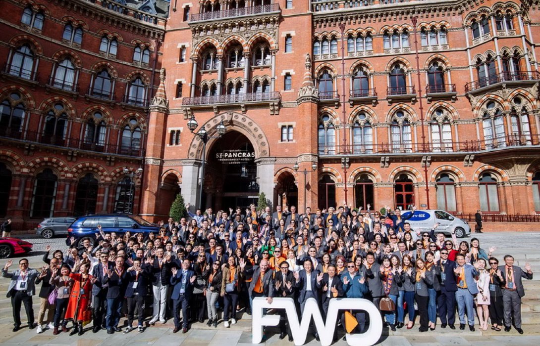FWD ประกันชีวิต นำสุดยอดตัวแทนร่วมทริปท่องเที่ยวและสัมมนา “FWD HiVE Agency 2022” ที่ประเทศอังกฤษ