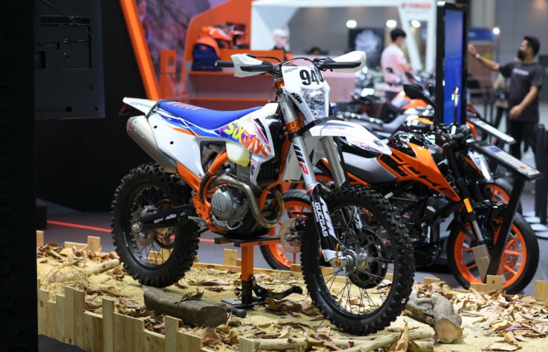 วรูม ไทยแลนด์ จัดเต็มโปรโมชั่น KTM, HUSQVARNA และ BAJAJ ยกทัพเข้าร่วมงาน Motor Expo 2021 