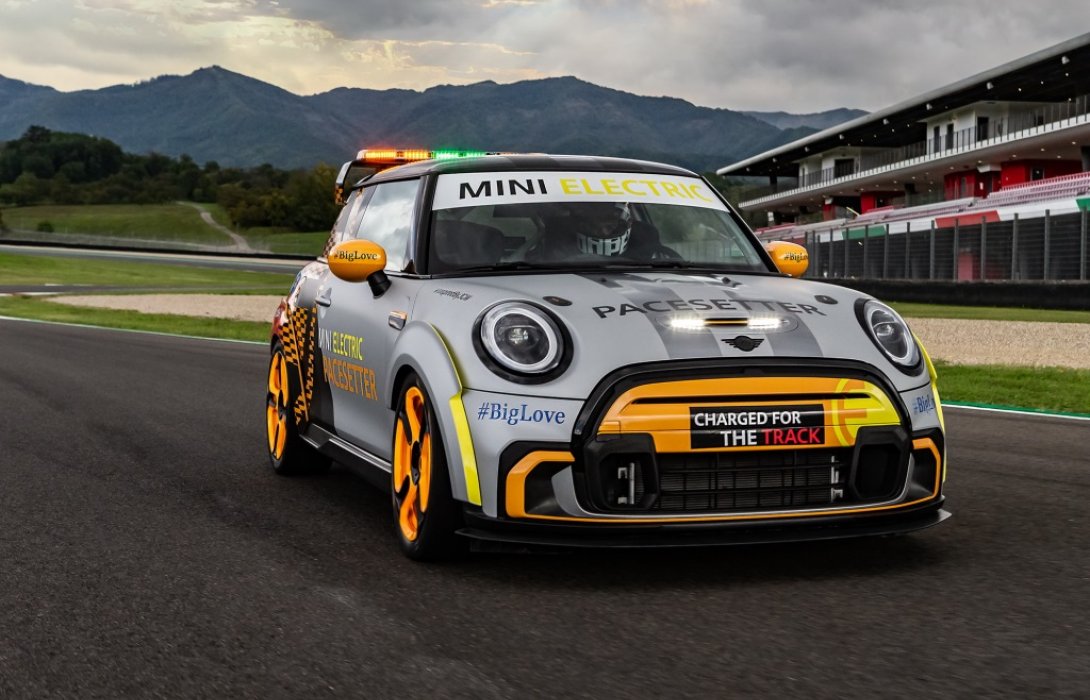 มินิ ประเทศไทย เดินหน้าขับเคลื่อนโลกแห่งอนาคตรถยนต์ไฟฟ้า ขนทัพรถยนต์รุ่นใหม่ร่วมงานมอเตอร์ เอ็กซ์โป 