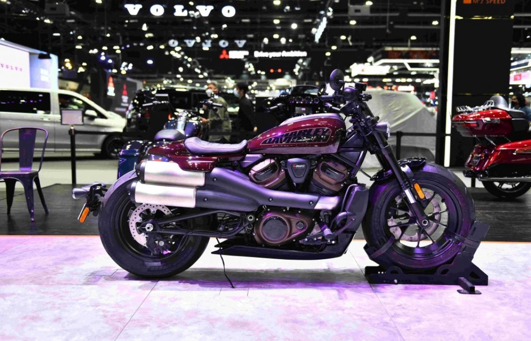 ฮาร์ลีย์-เดวิดสันร่วมงานมหกรรมยานยนต์พร้อมอวดโฉมรถมอเตอร์ไซค์รุ่นปี 2021