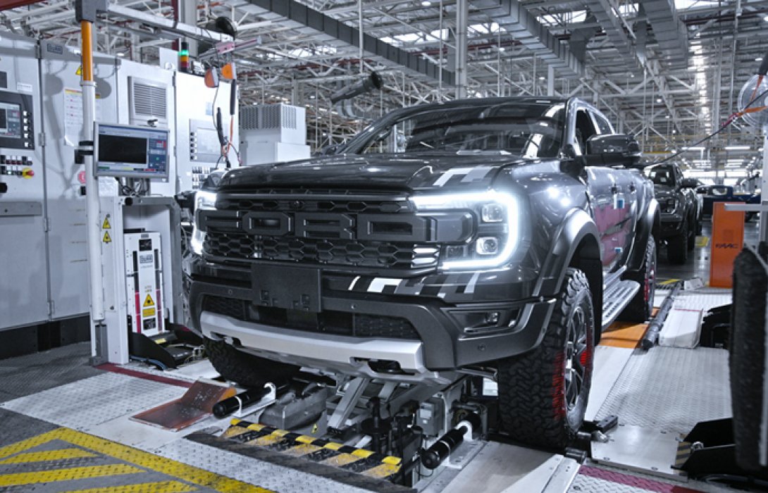 ฟอร์ดเผยเบื้องหลังการผลิตฟอร์ด เรนเจอร์ แร็พเตอร์ เจเนอเรชันใหม่ตอกย้ำรถกระบะออฟโรดสมรรถนะสูง 