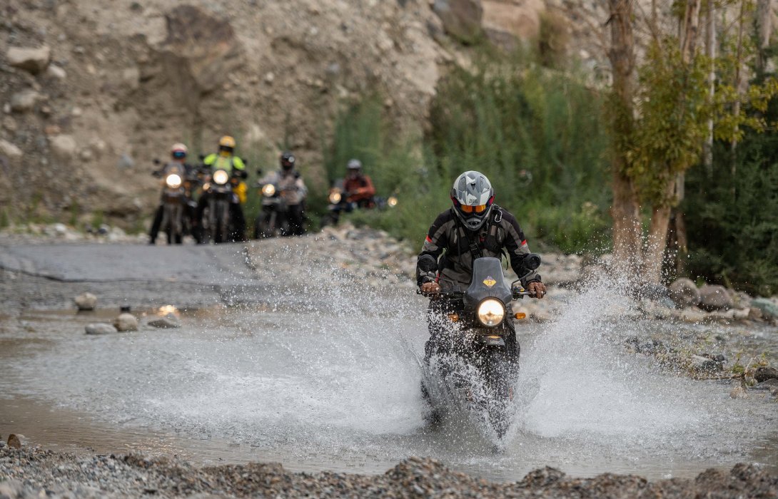 รอยัล เอ็นฟีลด์ จัดทริป Moto Himalaya 2022 พานักขี่เอเชีย และออสเตรเลียลุยเส้นทางเอ็กซ์ตรีมที่สุดในโลก