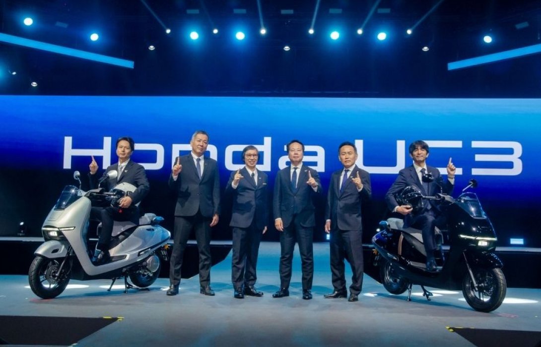 “ไทยฮอนด้า” ประกาศทิศทางธุรกิจปี 2026 ประเดิมต้นปี เปิดตัว 4 โมเดลใหม่ ชู New Honda UC3 รถจักรยานยนต์ไฟฟ้ารุ่นใหม่ พร้อมก้าวสู่แบรนด์รถจักรยานยนต์อันดับ 1 ของโลกแชร์กว่า 40% ตั้งเป้าเติบโตระดับตลาดโลกยอดขาย 60 ล้านคันภายในปี 2030
