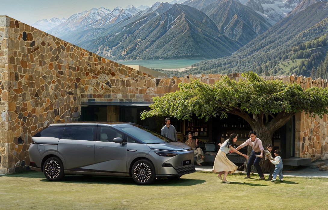 เอ็กซ์เผิง ประเทศไทย มอบความมั่งคั่ง ‘XPENG Chinese New Year Deals’ จองรถตู้ไฟฟ้าทรงสปอร์ต X9 รับอั่งเปามูลค่า 50,000 บาท พร้อมกิจกรรมเสริมมงคลรับตรุษจีน ที่โชว์รูม เอ็กซ์เผิง ทั่วประเทศ