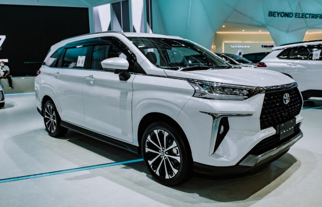 Toyota Veloz มือสอง สภาพนางฟ้า ตรวจเช็กศูนย์ ที่ Toyota Sure