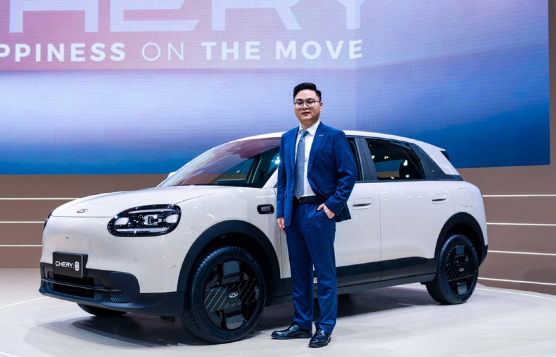 สิ้นสุดการรอคอย! เชอรี ประเทศไทย ปล่อยหมัดเด็ดมัดใจคนไทยในงานมอเตอร์โชว์ ครั้งที่ 47 เปิดตัว Chery Q รถอีวีรุ่นใหม่ที่ “ครบ-คุ้ม” ที่สุดในเซกเมนต์ พร้อมส่ง Chery V23 สีใหม่ เอาใจสาวกทรง Boxy!