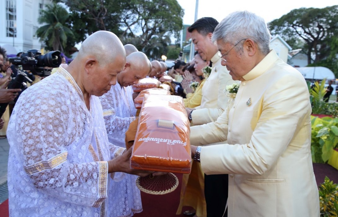 กลุ่มธนาคารไทยพาณิชย์น้อมถวายความจงรักภักดี จัดพิธีบรรพชาอุปสมบทหมู่ ๖๘ รูป